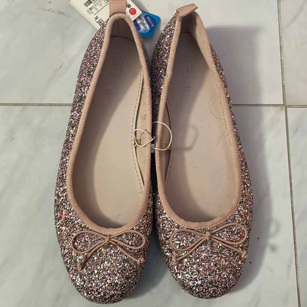 Zara slippers , glittery with bows on top never been worn , great condition